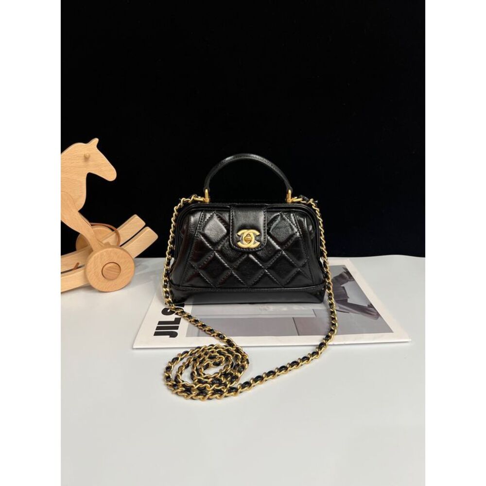 Chanel Women Pre-Loved Bag Brand New Condition
